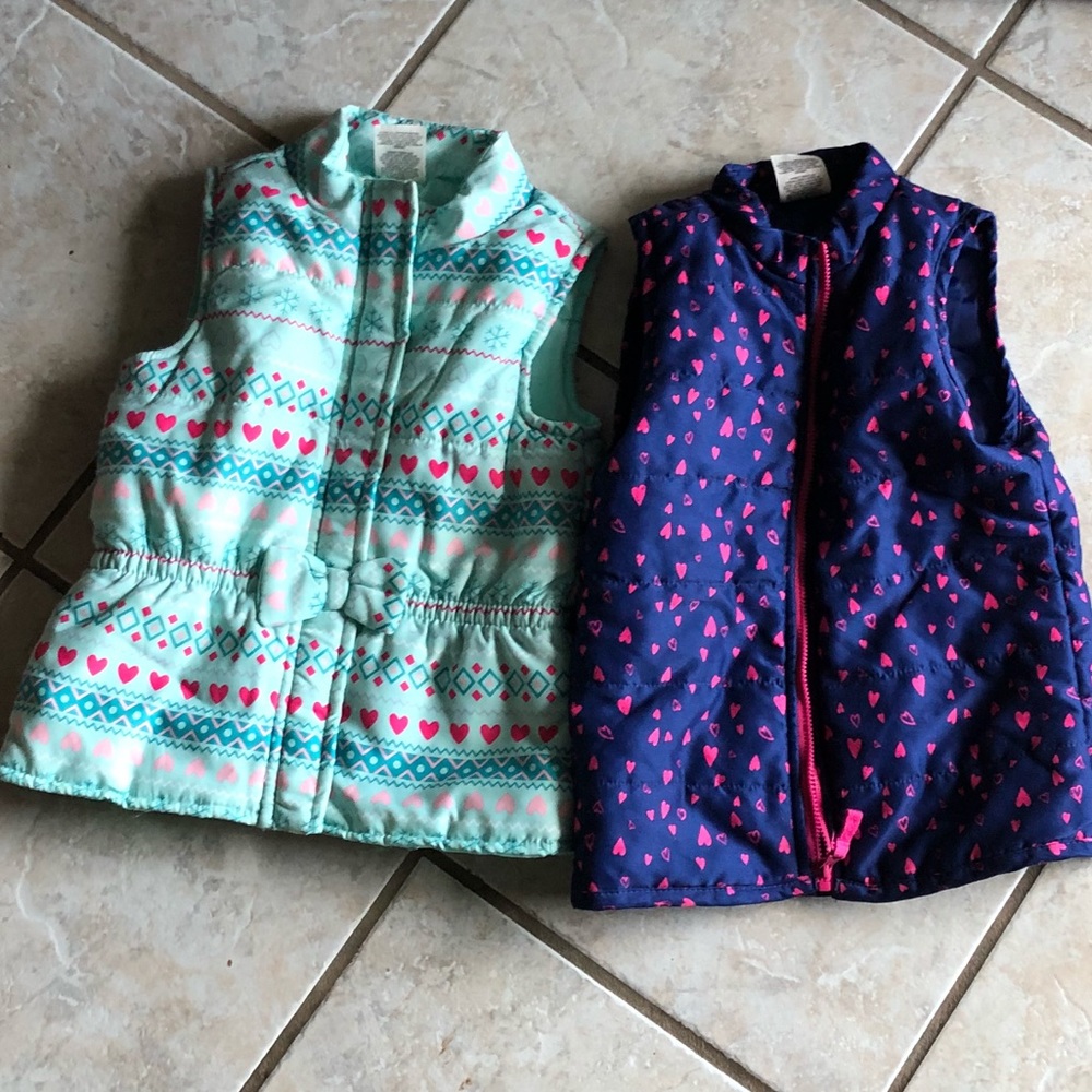 Set of 2 little girls winter vests